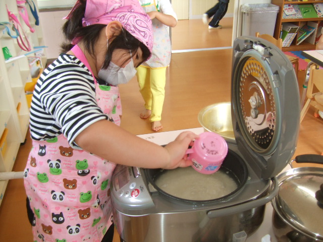 ゆり組特製カレーライス ヨーグルトサラダ_d0166047_16114013.jpg