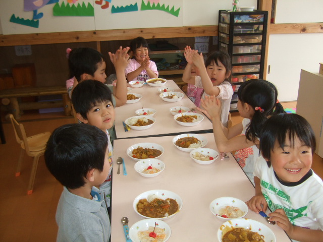 ゆり組特製カレーライス ヨーグルトサラダ_d0166047_16391854.jpg