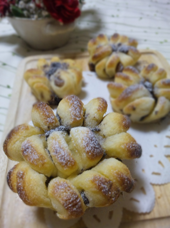 ラブリーなお花パン 成形の仕方 Yumemi Kitchen ラブリーなお花パン 成形の仕方 Yumemi Kitchen