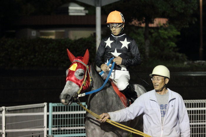 2011年5月27日（金） 高知競馬 10R 土佐皿鉢料理特別 C1-1選抜馬_a0077663_7182892.jpg