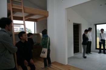 完成見学会その1 _e0029115_1751344.jpg