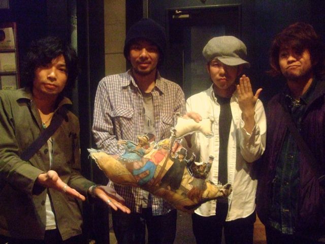\"special 03/tobaccojuice\"ってこんなこと。_c0140560_123353.jpg
