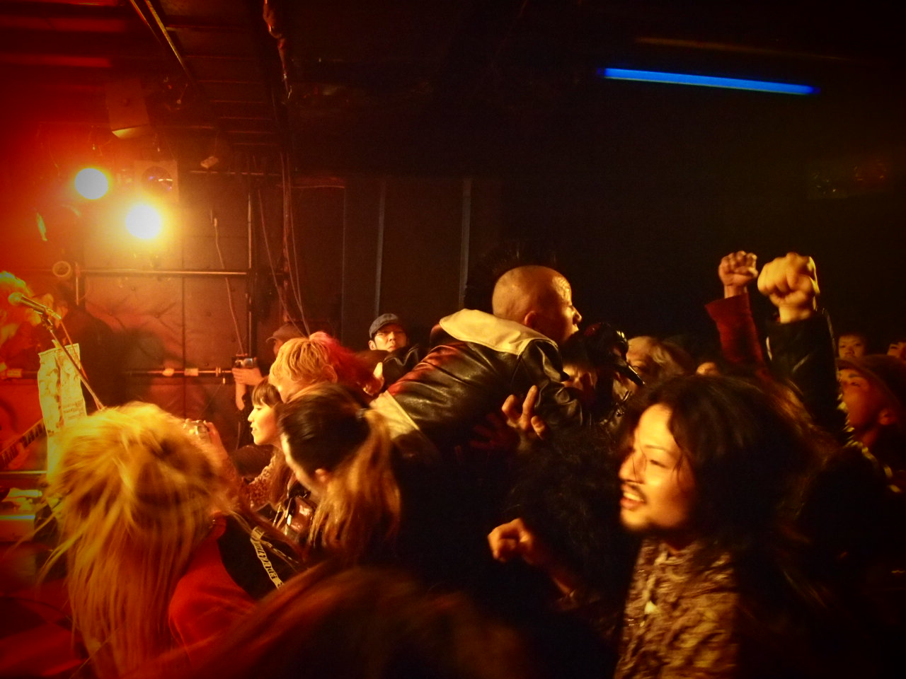 PUNK ADDICT! vol.56 WILD//TRIBE JAPAN TOUR 2011_d0181330_1651648.jpg