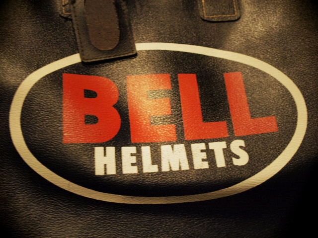 BELL HELMET BAG　_b0207393_20165657.jpg
