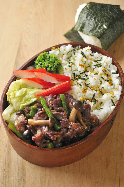 牛甘辛煮弁当_b0171098_850061.jpg