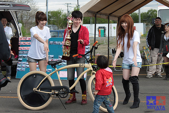 KUSTOM CITY_e0126901_2533771.jpg