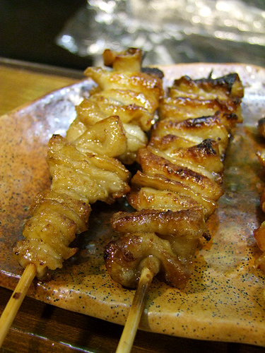 「仙台 五つぼの焼き鳥・ネギ皮巻き、タタキとお刺身」_a0000029_15152328.jpg