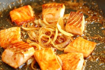 鮭のお酢バター照り焼き弁当_d0104926_3593535.jpg