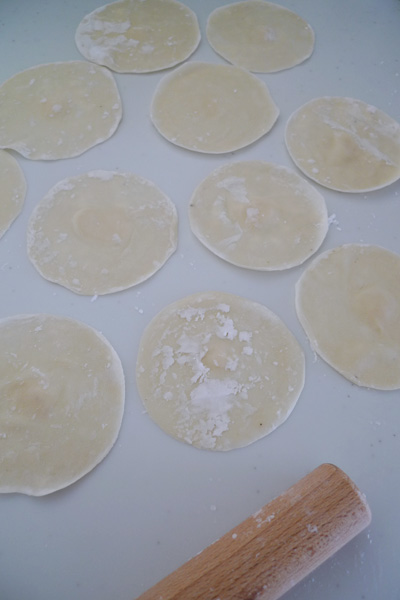 餃子祭り_b0016049_1545241.jpg