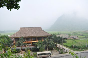 1泊撮影旅行(Mai Chau)　～Mai Chau Lodge～_f0204175_1333172.jpg