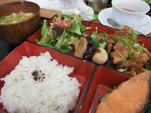 ドックカフェ_d0074388_185812.jpg