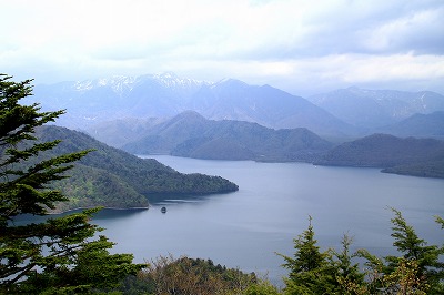 中禅寺湖駐車場からの風景_b0062793_8425533.jpg