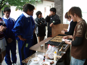 滋賀県立 八幡工業高等学校　ラグビー部　新入部員歓迎会　（2011.05.29）_d0204017_0592324.jpg