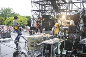 豪雨のROCKS TOKYO_e0156837_23473866.jpg