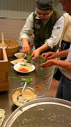 初夏の里山体験と笹の葉押しずし作り体験_e0061225_1692176.jpg