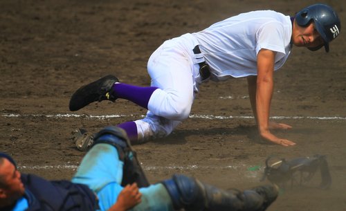 春季高校野球近畿大会・天理-近江_d0182403_8111153.jpg