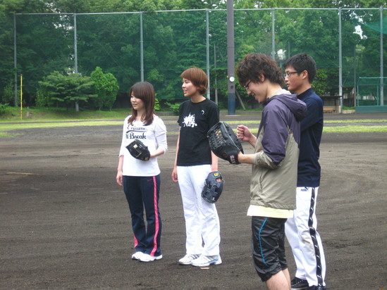 ゼミ活動 ソフトボール練習 前田ゼミのラテンな毎日 El Blog De Un Equipo Alegre De Fac Derecho Keio