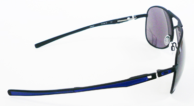 OAKLEY2011年MOTO GPモデル入荷!_c0003493_8484633.jpg