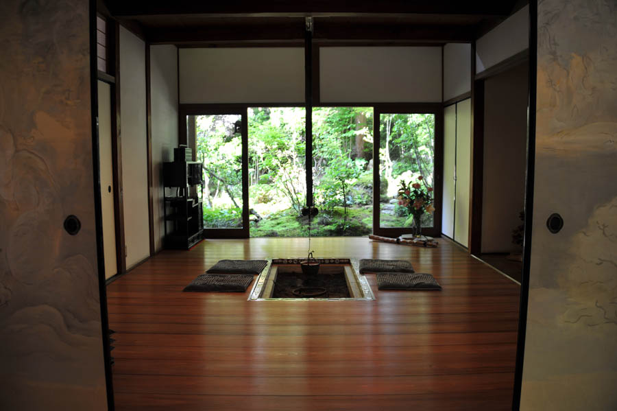 三千院 と 五葉松 (京都)_a0042310_10201785.jpg