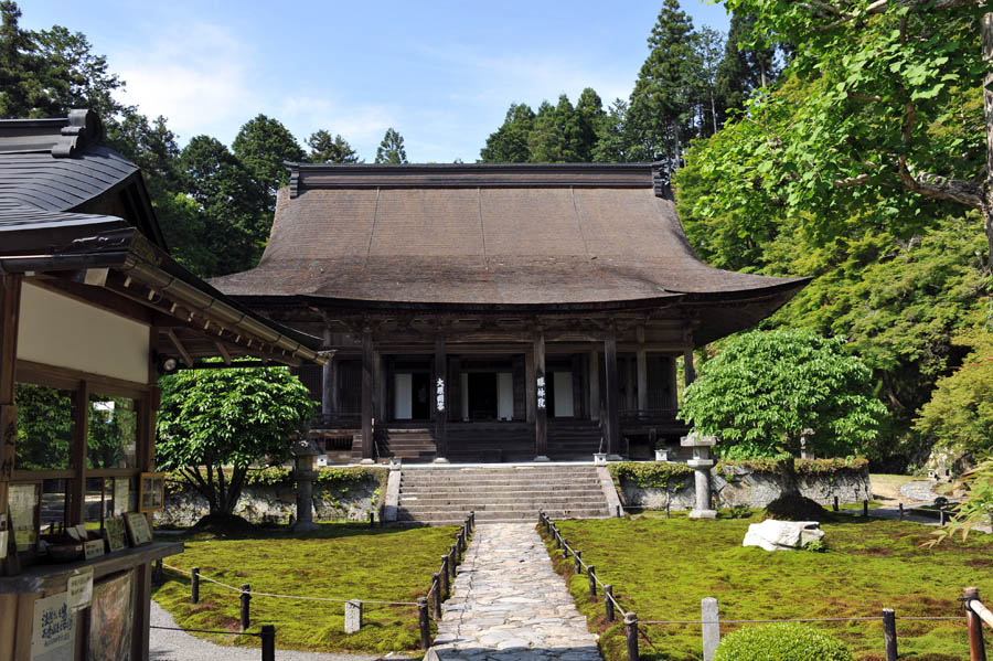 三千院 と 五葉松 (京都)_a0042310_1062293.jpg