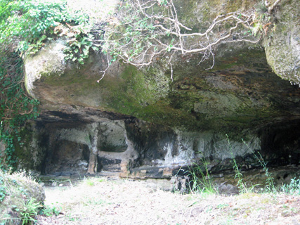 ヴィトッツァ洞窟の住居群１ 、トスカーナ ソラーノ_f0234936_3232549.jpg