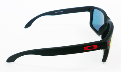 2011年OAKLEY&DUCATI Wネームニューモデル入荷!_c0003493_85332100.jpg