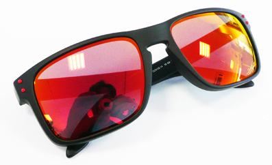 2011年OAKLEY&DUCATI Wネームニューモデル入荷!_c0003493_853683.jpg