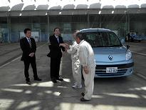ルノー・ジャパンから車提供！_d0003224_12541460.jpg