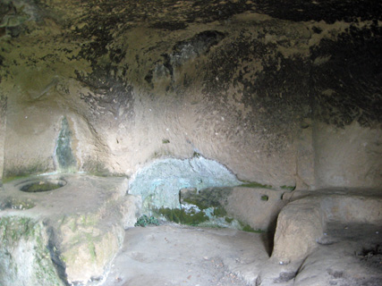 ヴィトッツァ洞窟の住居群２、トスカーナ ソラーノ_f0234936_214336.jpg