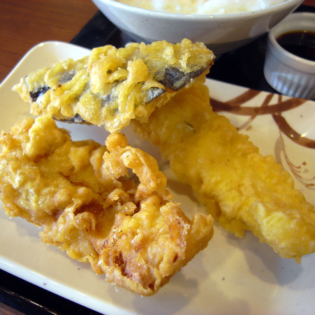 丸亀製麺 美里店 今日は釜揚げ 簡易天丼 ちゅらかじとがちまやぁ