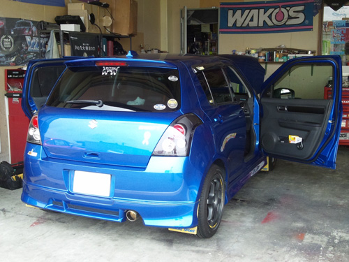 久々の車ネタ_b0083267_2339314.jpg