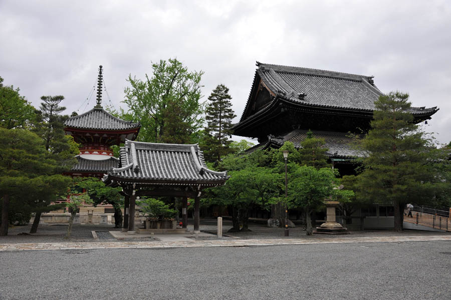 知恩院と祇園の町並み (京都)_a0042310_10562423.jpg