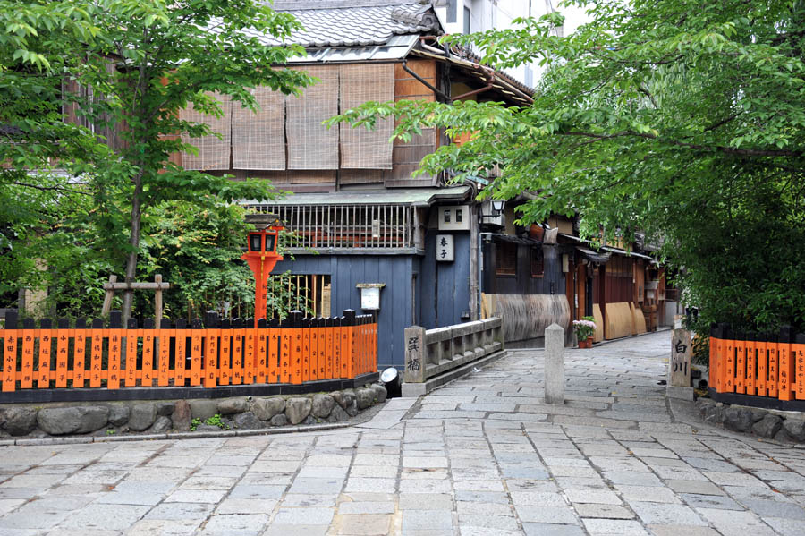 知恩院と祇園の町並み (京都)_a0042310_11194196.jpg