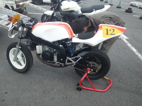 定休日は、12インチミニバイクでござる。_a0163159_202586.jpg