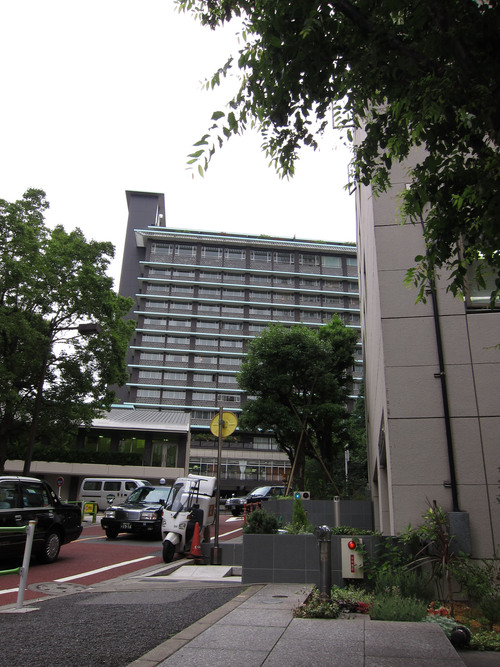 デザイナー、弁護士事務所へ行く(初)_c0166765_23353665.jpg