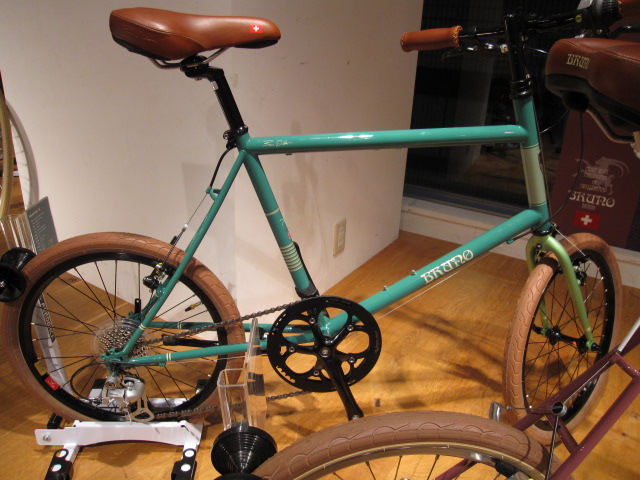 2012 BRUNO入荷しました。_e0188759_14123974.jpg