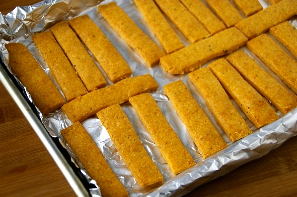 チーズ・ストロー　Cheese Straws_d0166271_1264898.jpg