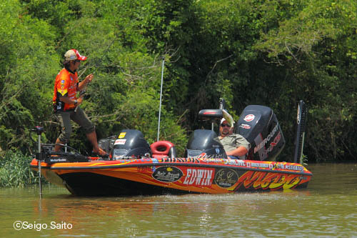Bassmaster Elite Series #7 Arkansas River 2日目_a0097491_8581586.jpg