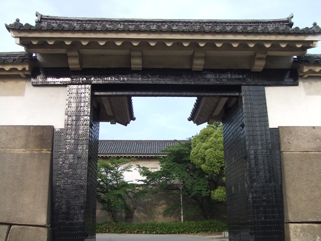 Otemon Gates in Osaka Castle Site_e0046748_14464813.jpg