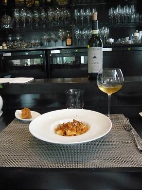 恵比寿の「アーリア」でランチ。それにしても、奇遇です。_a0029277_16443553.jpg