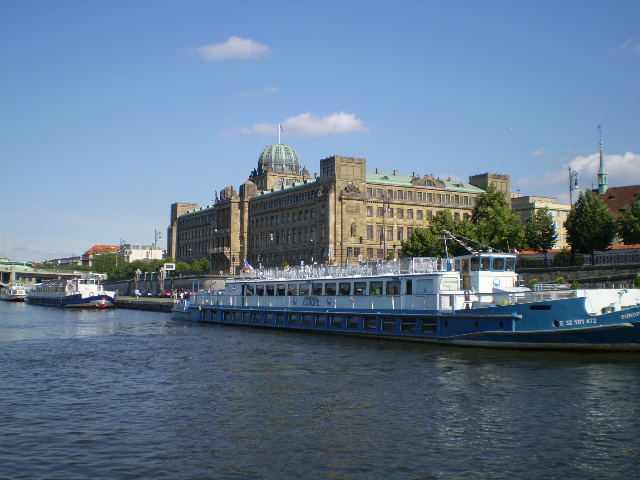 b0111857_35555.jpg