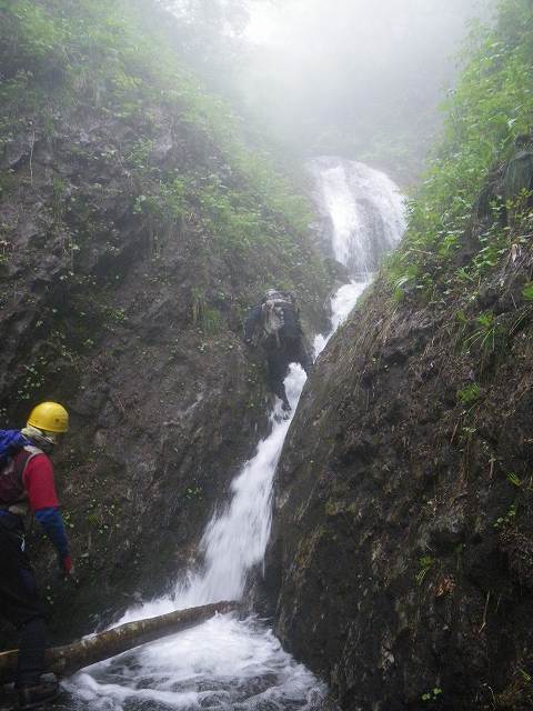 空沼　湯ノ沢遡行～万計山荘～夏道下山_b0078177_20342930.jpg