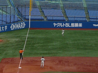 慶應大対東洋大　大学野球選手権　決勝後半　６月１２日　_b0166128_12493618.jpg