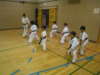 西町教室 練習試合と審判講習!_c0118332_2226592.jpg