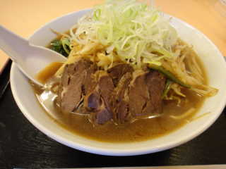 村長のおすすめ！鹿肉入りラーメン_d0225149_15312574.jpg