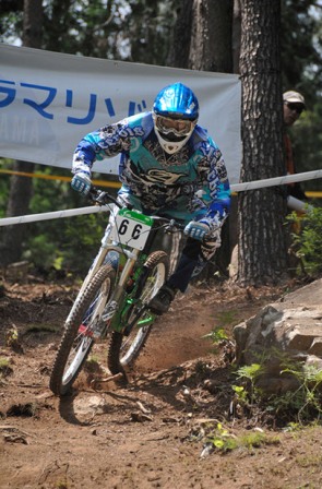 a0085632_02178.jpg