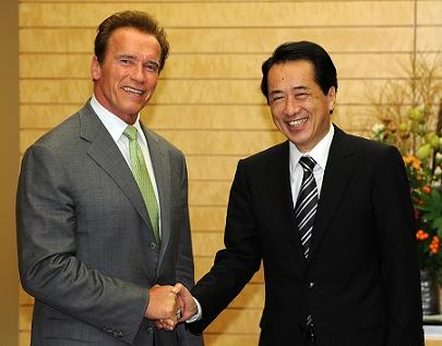 棺と損でエヴァ国家?_c0139575_3152236.jpg