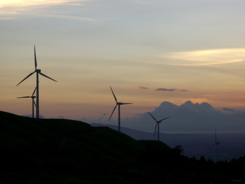 阿蘇俵山の風力発電_d0116009_945234.jpg