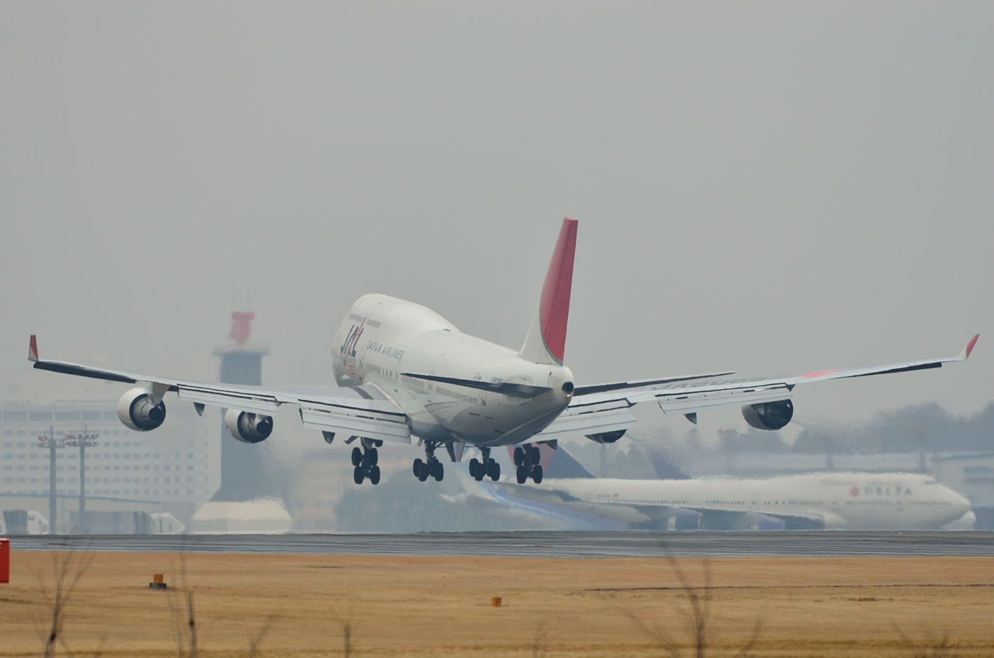 JAL B747-400国際線最終便・成田着陸【JA8089】 : SKY LOUNGE JAL B747-400国際線最終便・成田着陸【JA8089】 : SKY LOUNGE