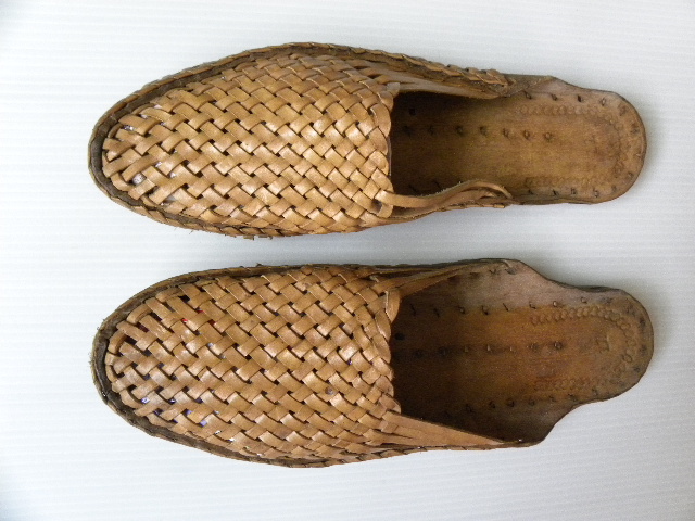 camel leather intrecciato sandals_f0226051_11552886.jpg